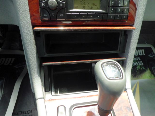 Mercedes-Benz E-Class 2000 photo 14