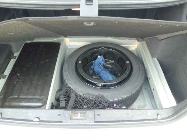 Mercedes-Benz E-Class 2000 photo 17