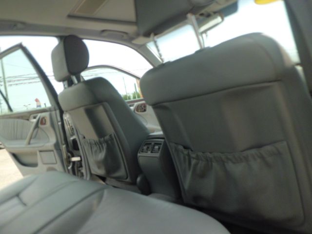 Mercedes-Benz E-Class 2000 photo 26