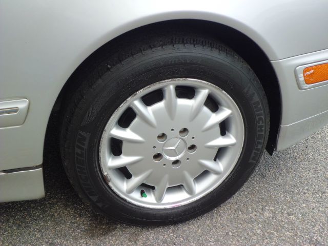 Mercedes-Benz E-Class 2000 photo 36