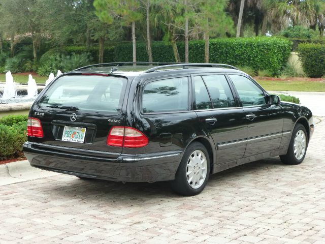 Mercedes-Benz E-Class 2001 photo 3