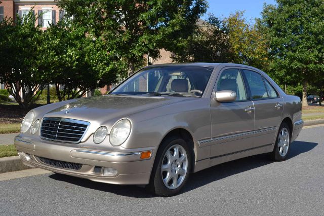 Mercedes-Benz E-Class 2001 photo 4
