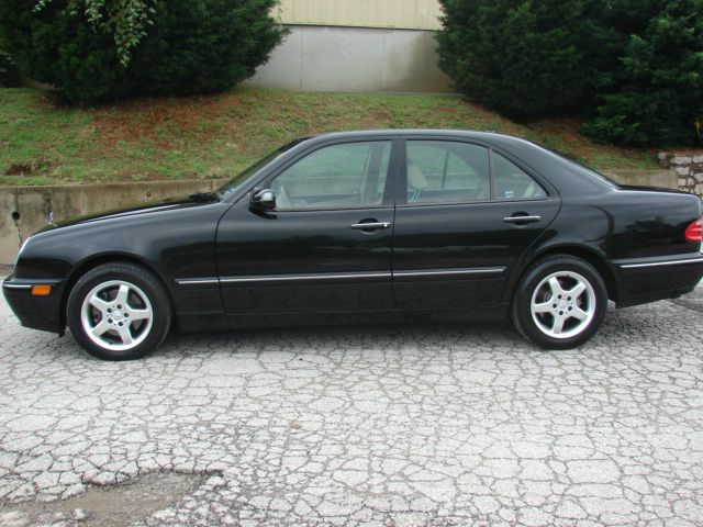 Mercedes-Benz E-Class 2001 photo 4