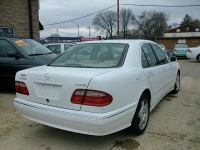 Mercedes-Benz E-Class 2001 photo 4