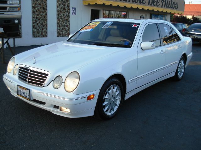 Mercedes-Benz E-Class 2001 photo 4