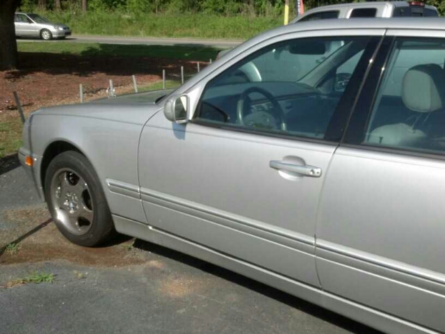 Mercedes-Benz E-Class 2001 photo 7