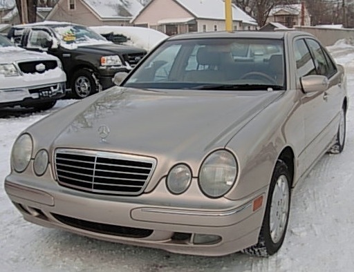Mercedes-Benz E-Class 2001 photo 4