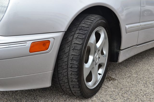 Mercedes-Benz E-Class 2002 photo 25