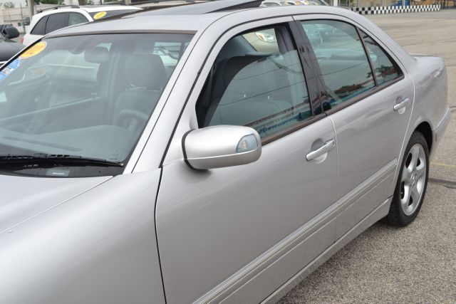 Mercedes-Benz E-Class 2002 photo 34