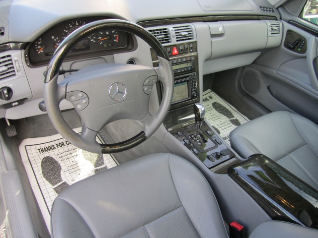 Mercedes-Benz E-Class 2002 photo 3