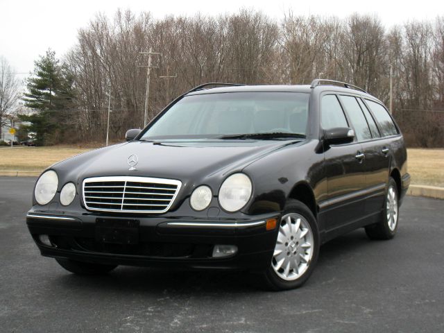 Mercedes-Benz E-Class 2002 photo 4