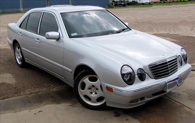 Mercedes-Benz E-Class 2002 photo 2