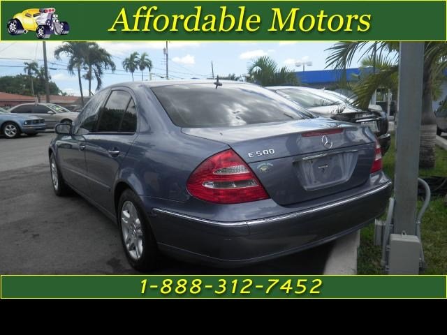 Mercedes-Benz E-Class 2003 photo 1