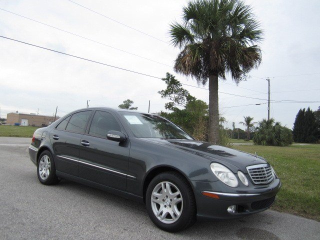 Mercedes-Benz E-Class 2003 photo 5