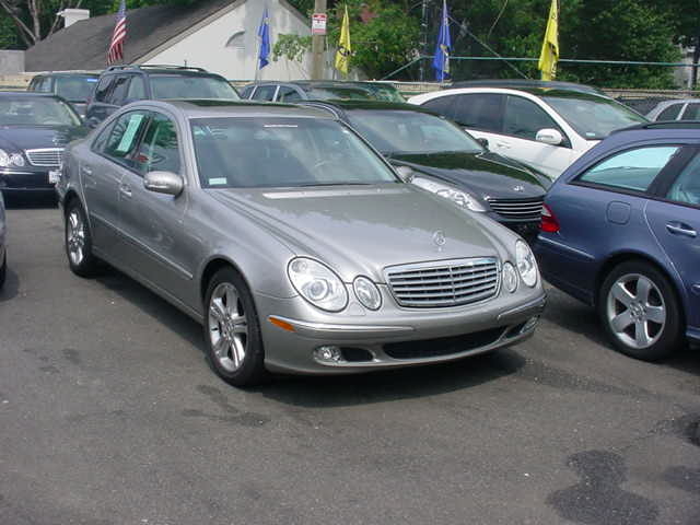 Mercedes-Benz E-Class 2003 photo 4