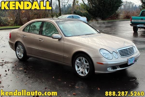 Mercedes-Benz E-Class 2003 photo 2