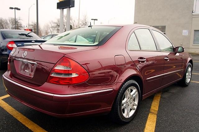 Mercedes-Benz E-Class 2003 photo 1