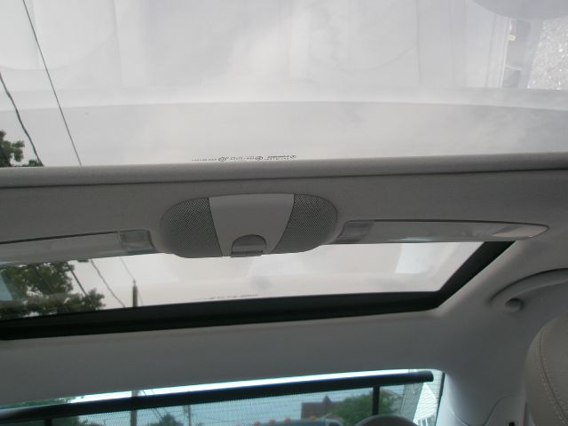 Mercedes-Benz E-Class 2003 photo 12