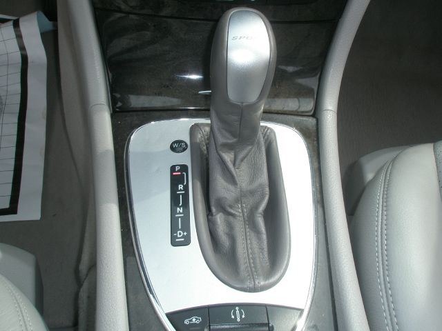 Mercedes-Benz E-Class 2003 photo 16