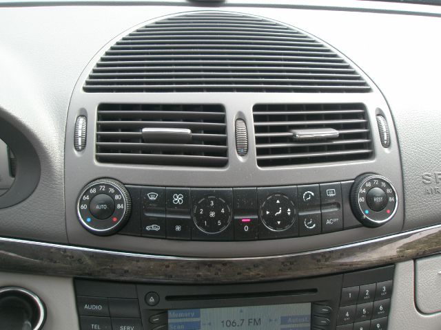 Mercedes-Benz E-Class 2003 photo 20