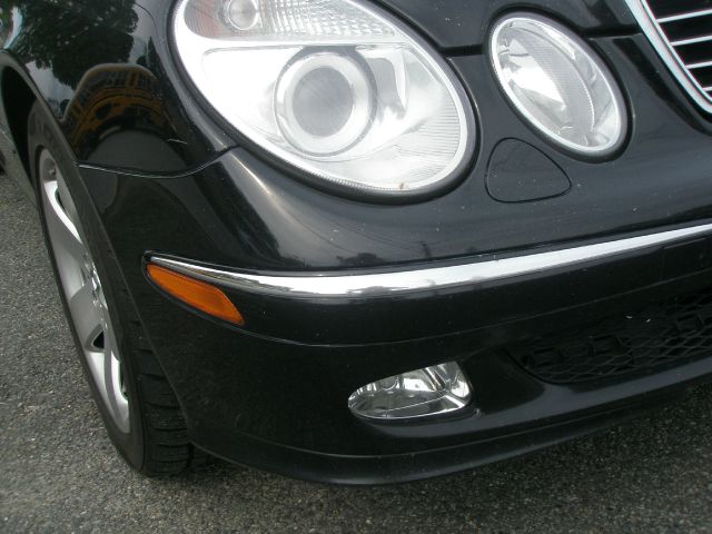Mercedes-Benz E-Class 2003 photo 29