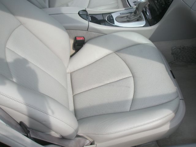 Mercedes-Benz E-Class 2003 photo 3