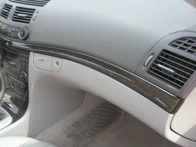 Mercedes-Benz E-Class 2003 photo 5