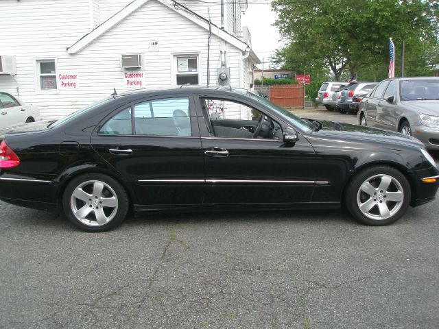 Mercedes-Benz E-Class 2003 photo 8