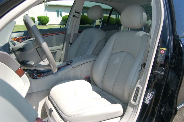 Mercedes-Benz E-Class 2003 photo 1