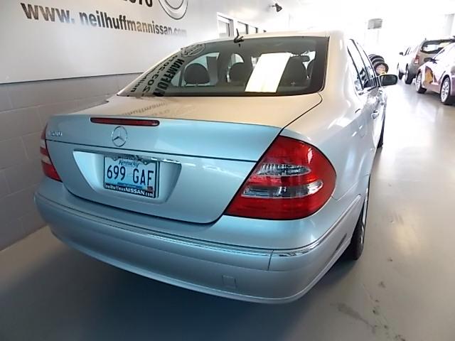 Mercedes-Benz E-Class 2003 photo 4