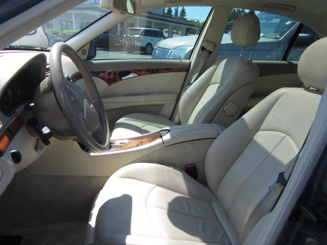 Mercedes-Benz E-Class 2003 photo 4