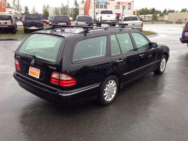 Mercedes-Benz E-Class 2003 photo 1