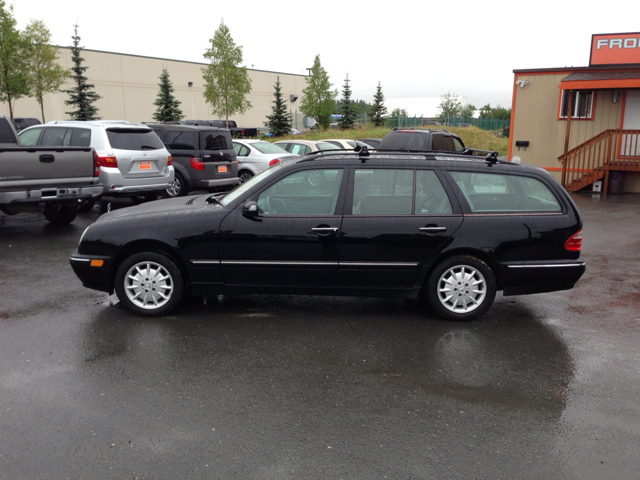 Mercedes-Benz E-Class 2003 photo 4