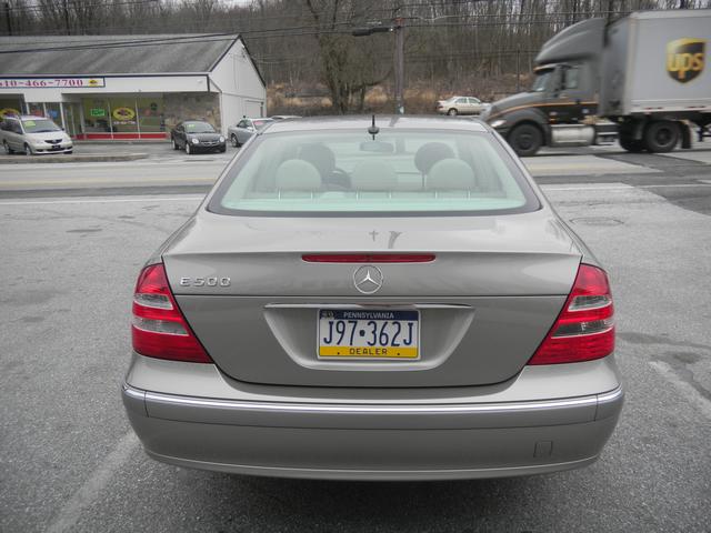 Mercedes-Benz E-Class 2003 photo 3