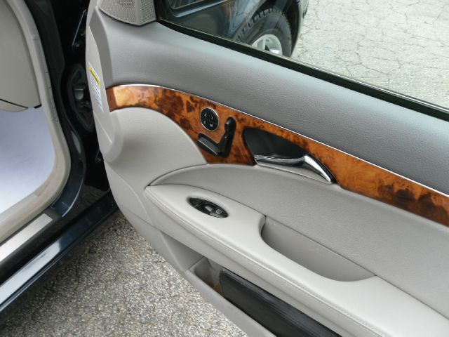 Mercedes-Benz E-Class 2003 photo 31