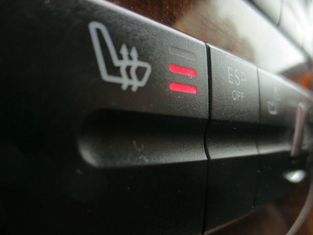 Mercedes-Benz E-Class 2003 photo 10