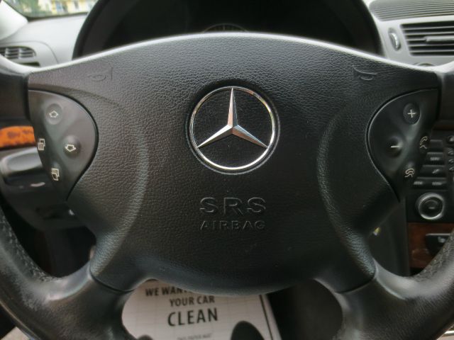 Mercedes-Benz E-Class 2003 photo 11