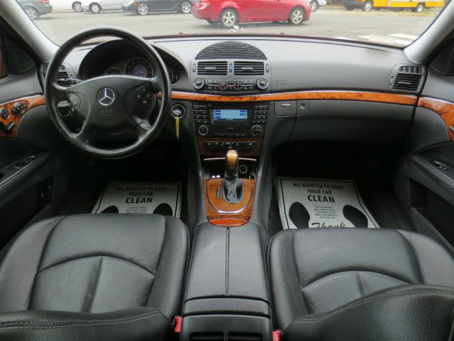 Mercedes-Benz E-Class 2003 photo 14