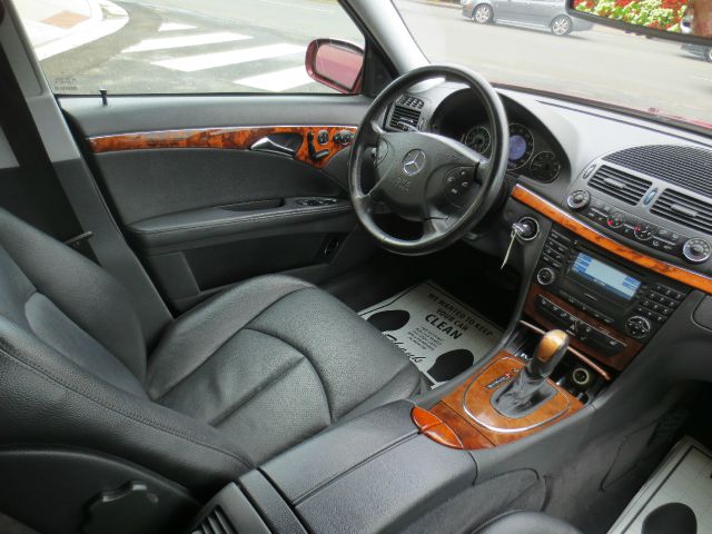 Mercedes-Benz E-Class 2003 photo 16