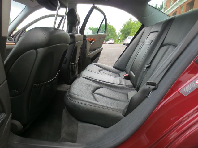 Mercedes-Benz E-Class 2003 photo 21