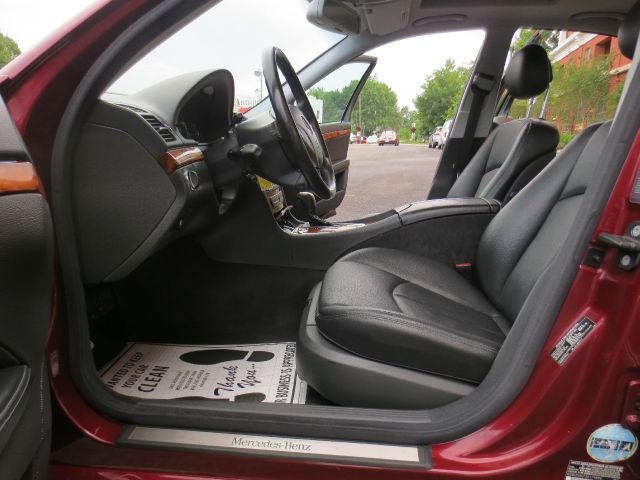 Mercedes-Benz E-Class 2003 photo 22