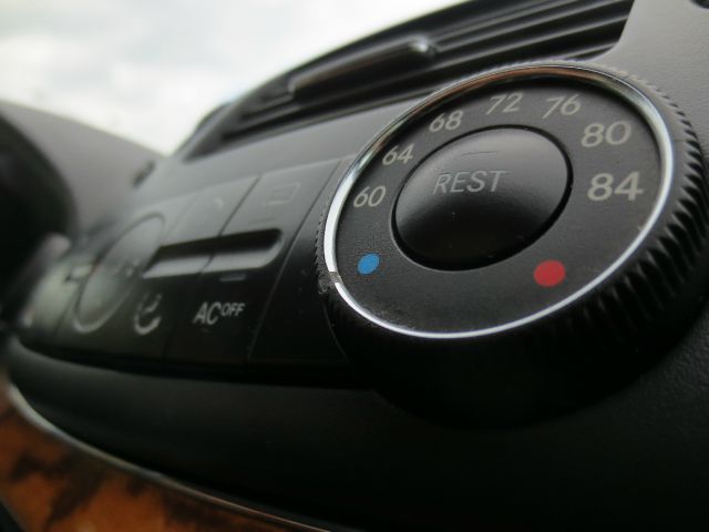 Mercedes-Benz E-Class 2003 photo 33