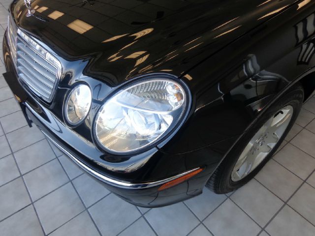 Mercedes-Benz E-Class 2003 photo 4