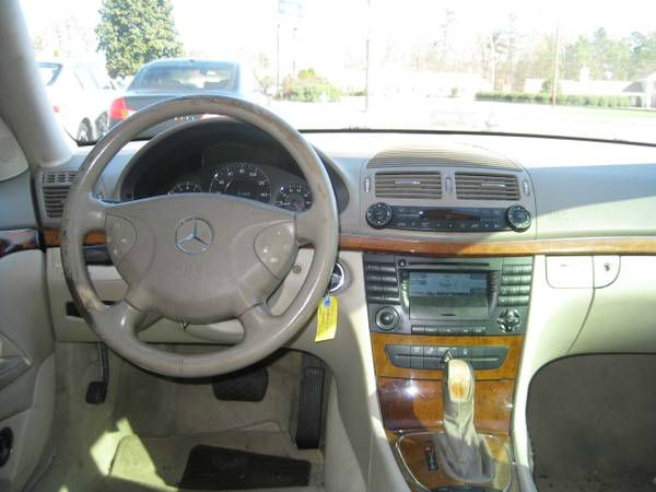 Mercedes-Benz E-Class 2003 photo 1