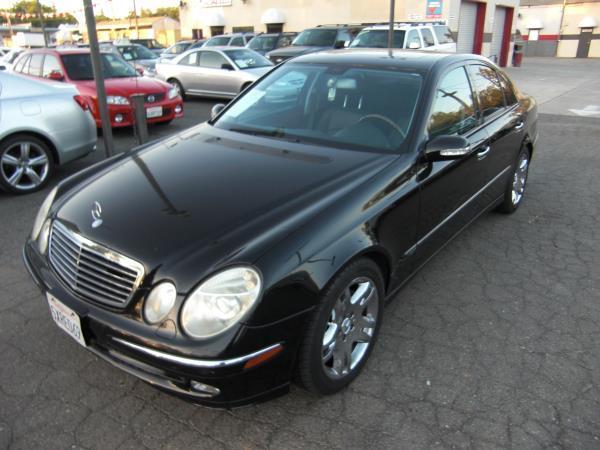 Mercedes-Benz E-Class 2003 photo 2