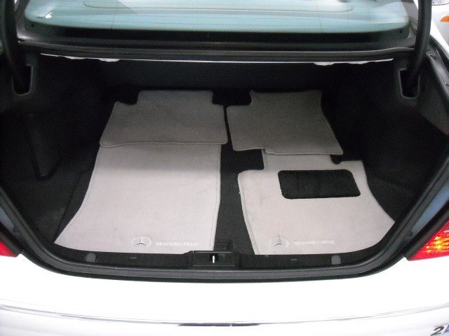 Mercedes-Benz E-Class 2003 photo 3