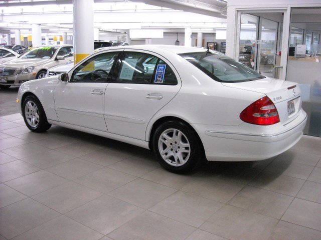 Mercedes-Benz E-Class 2003 photo 5