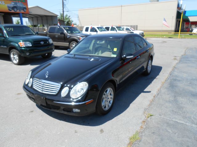 Mercedes-Benz E-Class 2003 photo 15