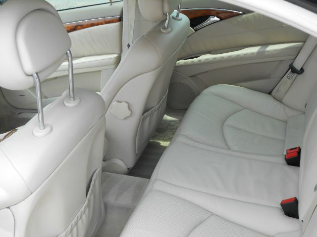 Mercedes-Benz E-Class 2003 photo 16