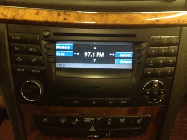 Mercedes-Benz E-Class 2003 photo 11